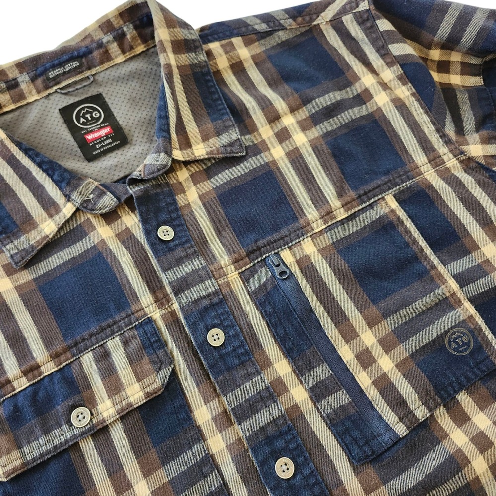 Wrangler ATG All Terrain Gear Plaid Flannel Shirt Men's 2XL Blue